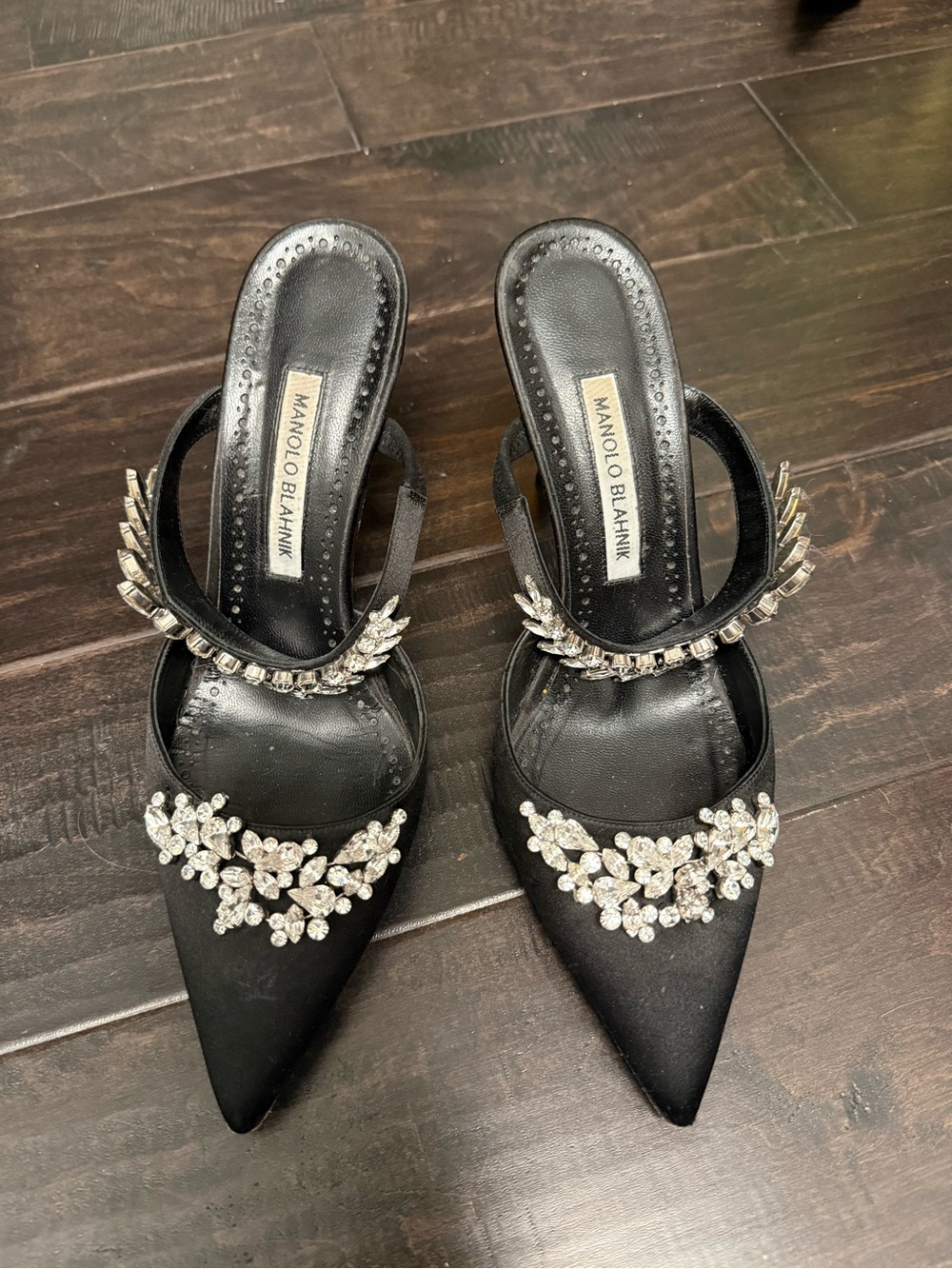 Manolo Blahnik Black Satin Lurum 90